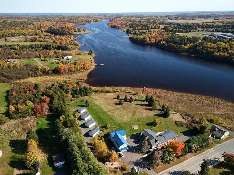 L'Ancrage B&B And Cottages Saint Louis de Kent Екстериор снимка