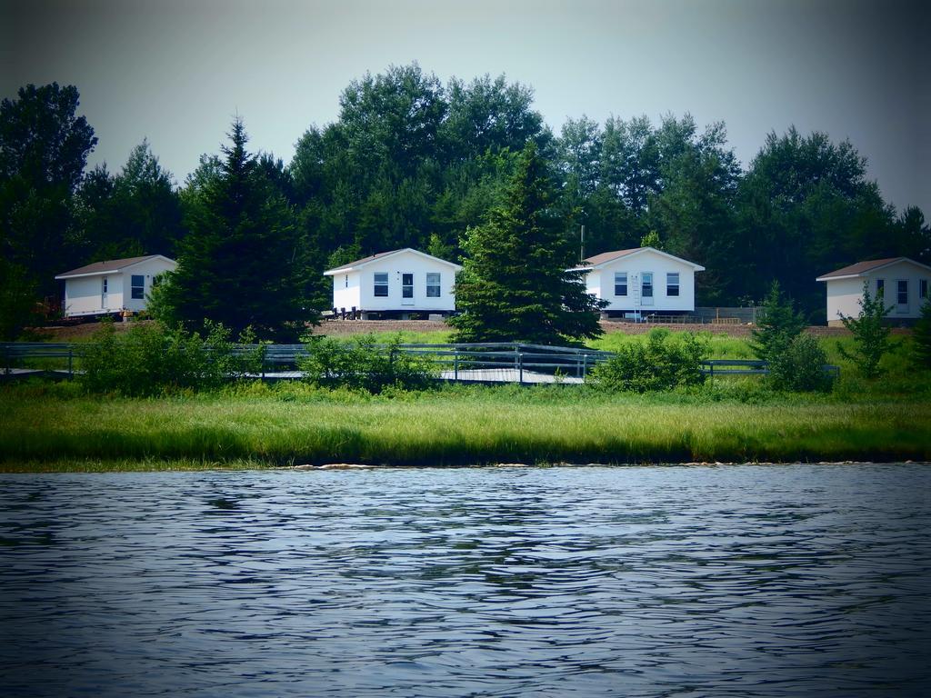 L'Ancrage B&B And Cottages Saint Louis de Kent Екстериор снимка