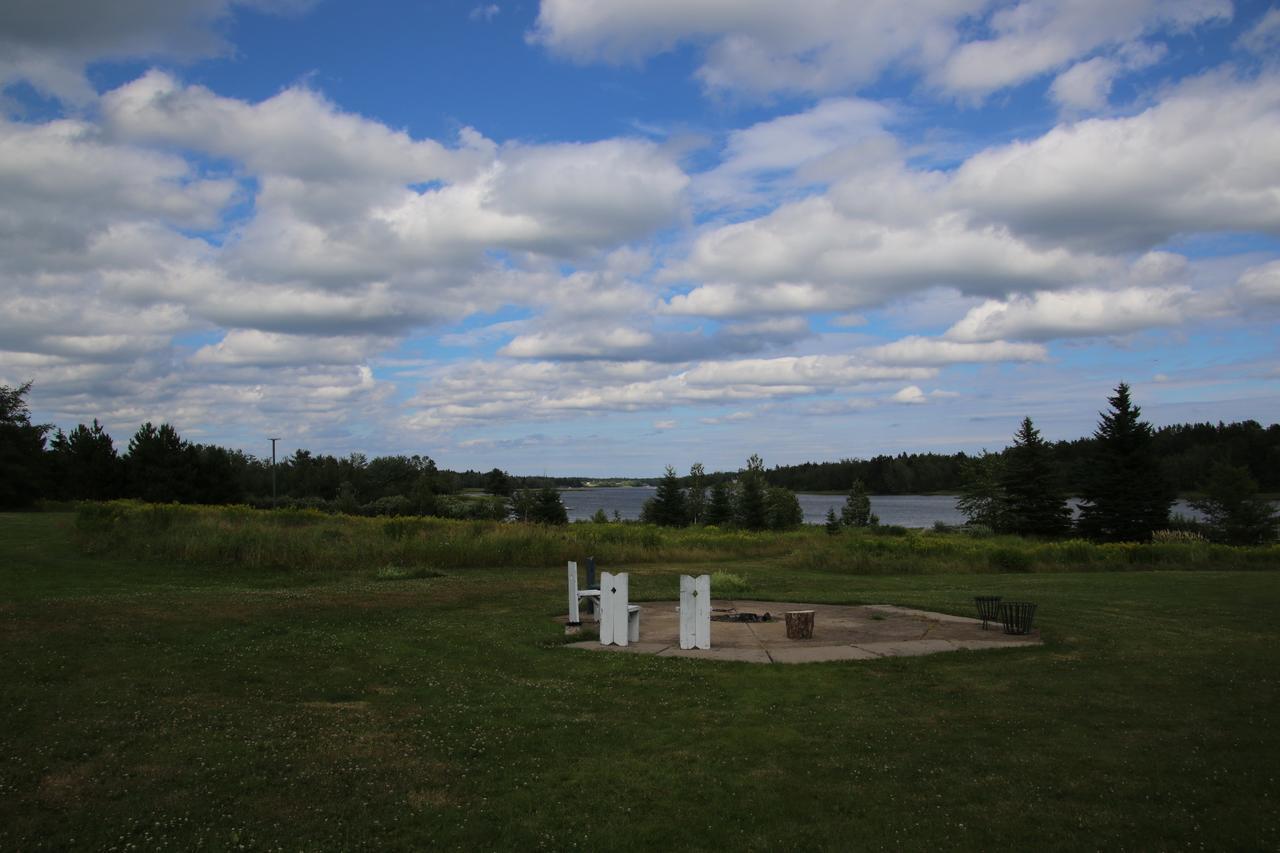 L'Ancrage B&B And Cottages Saint Louis de Kent Екстериор снимка